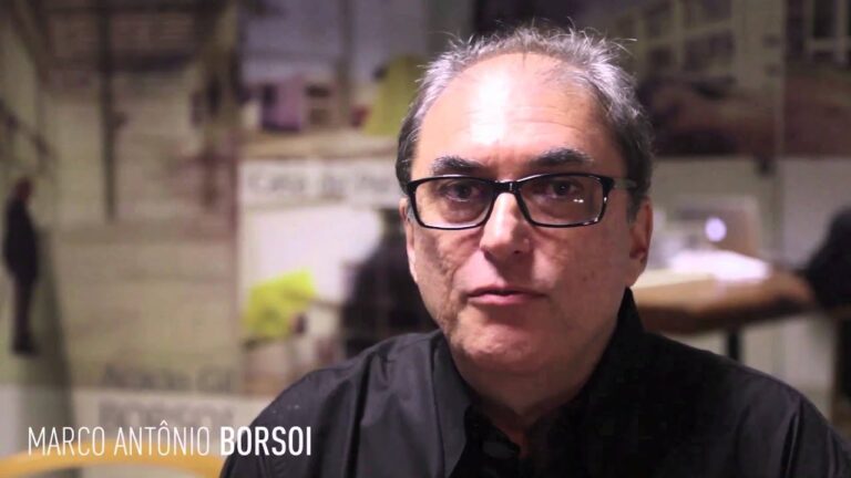 Paulo Markun entrevistou diversos arquitetos sobre a definição de arquitetura.